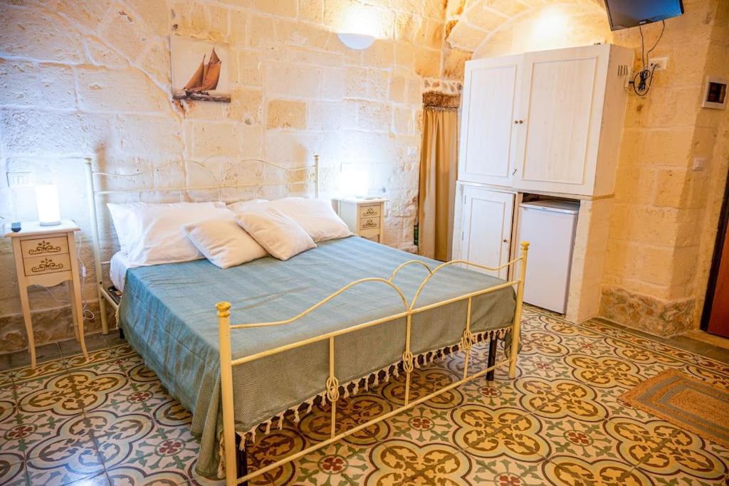 Borgo Antico-Centro Storico Casa Ventosa Leilighet Oria  Eksteriør bilde
